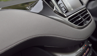 Peugeot 208 XY｜プジョー 208 XY