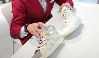 ホワイトフラッグス2013-14秋冬の新作をデザイナー・小此木達也が語る｜White Flags 07