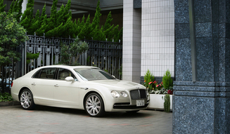Bentley Flying Spur|ベントレー フライングスパー