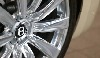 Bentley Flying Spur|ベントレー フライングスパー