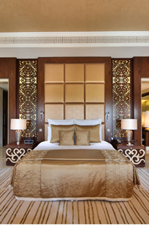 「ドバイ一“美味い”ホテル」 27