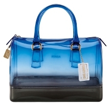 FURLA｜秋冬シーズンを象徴する大迫力のビデオアート制作の舞台裏を公開 04