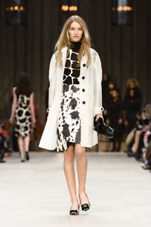 Burberry Prorsum｜バーバリー プローサム　2013AWコレクション（WOMEN）　　03