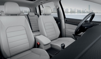 Volkswagen Golf Sportvan|フォルクスワーゲン ゴルフ スポーツバン