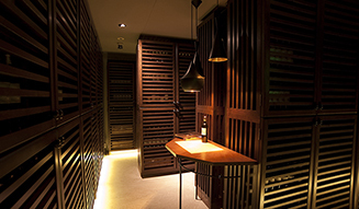 Wine Apartment オープン 03