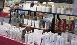 コスメキッチンとモア・トゥリーズによる森を潤す協働プロジェクト 02