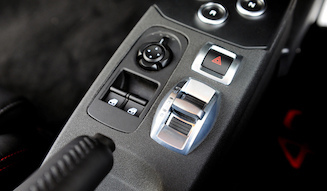 Alfa Romeo 4C｜アルファ ロメオ 4C