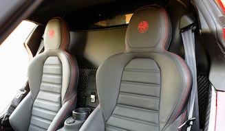 Alfa Romeo 4C｜アルファ ロメオ 4C