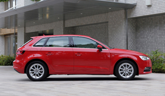 Audi A3 Sportback 1.8 TFSI quattro｜アウディ A3 スポーツバック 1.8 TFSI クワトロ