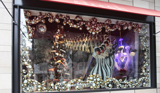 BARNEYS NEW YORK｜「HAVE A POP CLASSICO HOLIDAY」 02