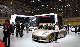 Poresche Panamera turbo S Executive｜ポルシェ パナメーラ ターボ S エグゼクティブ