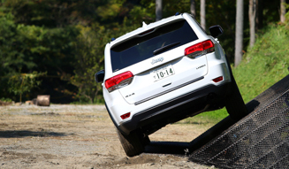 Jeep Grand Cherokee Laredo│ジープ グランドチェロキー ラレード 13
