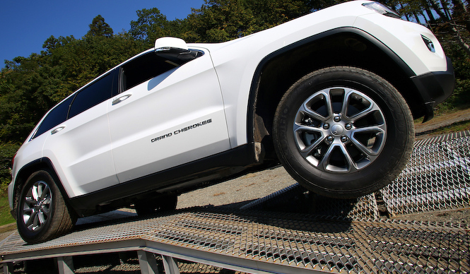 Jeep Grand Cherokee Laredo│ジープ グランドチェロキー ラレード 13