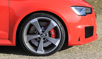 Audi RS3 Sportback｜アウディ RS3 スポーツバック