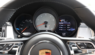 ポルシェ マカン