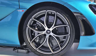 マクラーレン 720S スパイダー