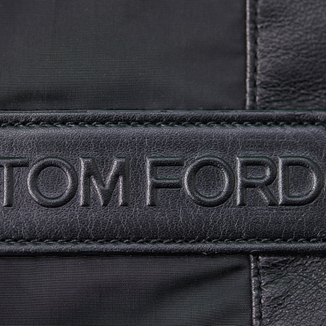 祐真朋樹 ナイロン・フーディ