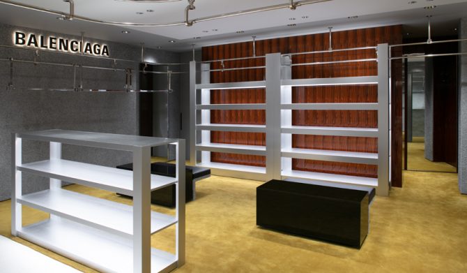 BALENCIAGA