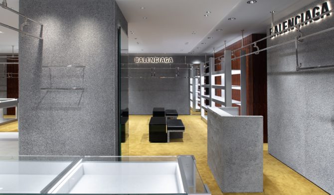 BALENCIAGA