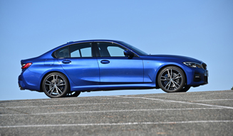 ビー・エム・ダブリュー 330i Mスポーツ