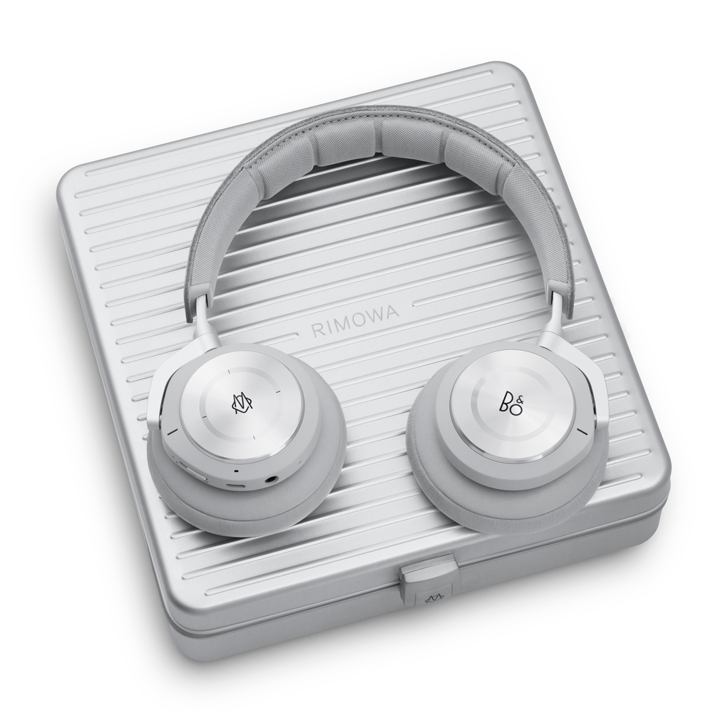 リモワ × バング&オルフセン