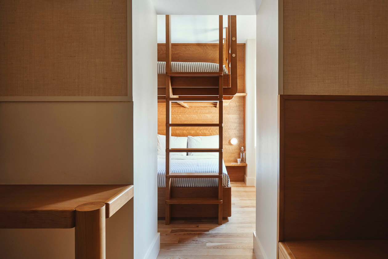 麗子の部屋 エースホテル