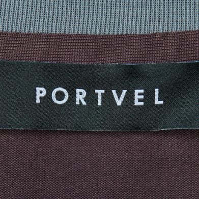 「東京ブランドのTシャツ」