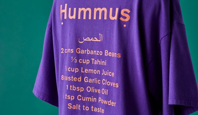 「東京ブランドのTシャツ」